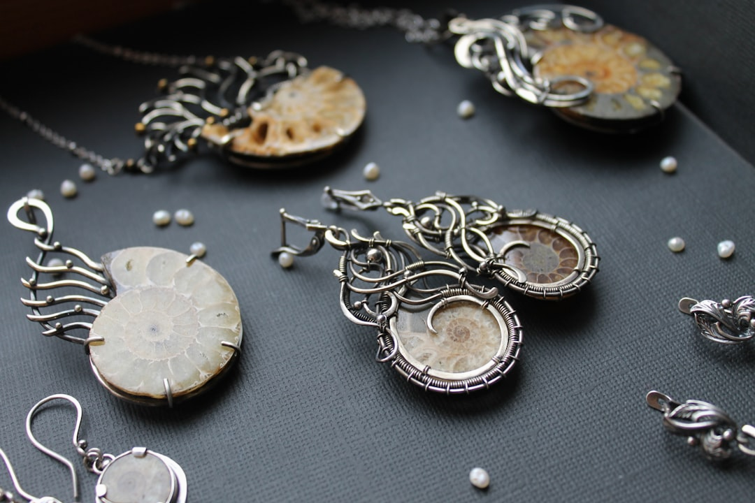 Jewelry redesign and resetting